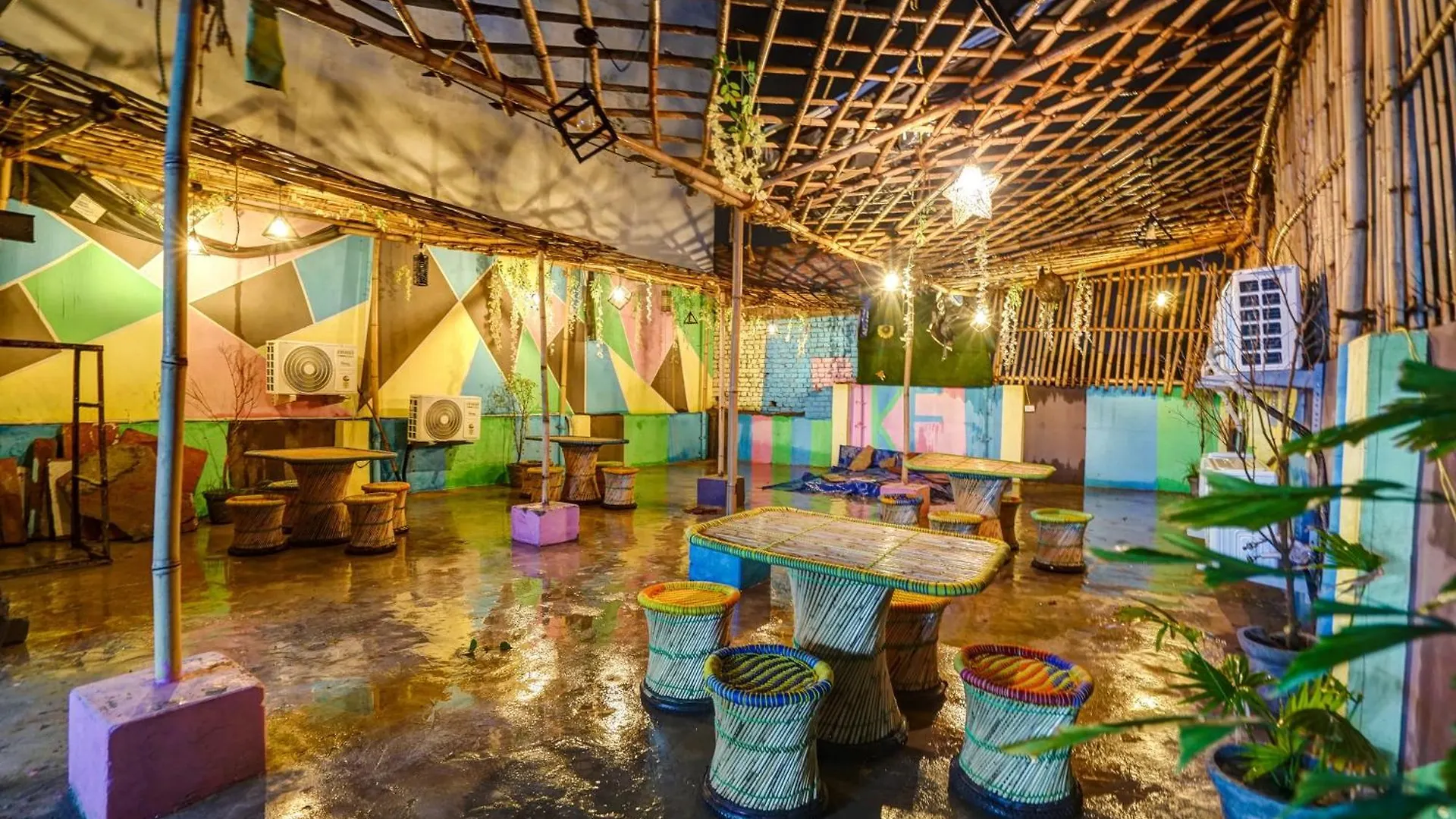 Hotel O Taj Villa & Rooftop Restaurant Agra