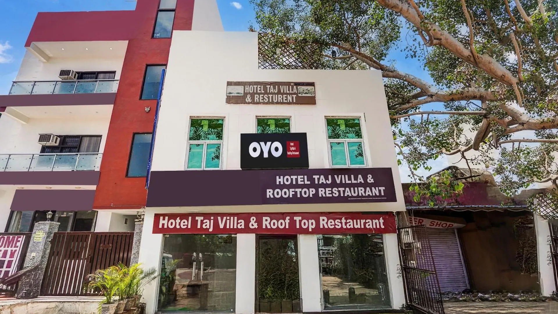 Hotel O Taj Villa & Rooftop Restaurant Agra India